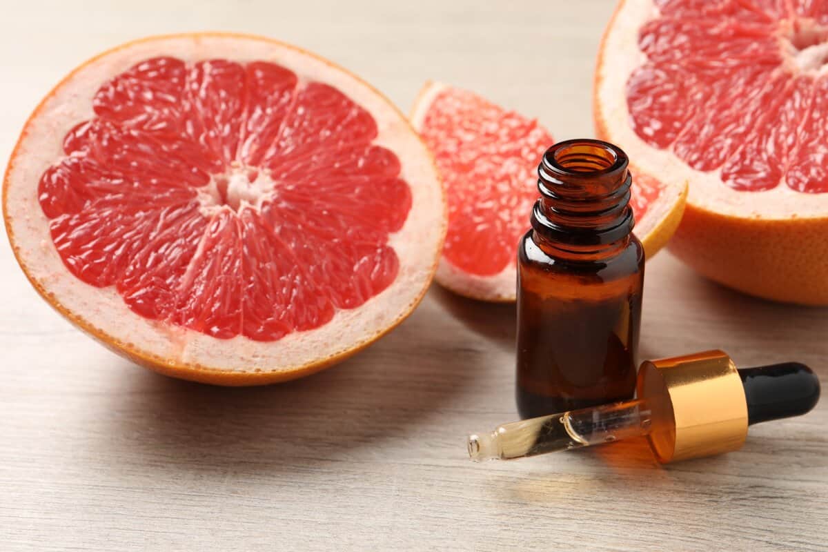Entdecken Sie 18 wichtige Vorteile von Grapefruitöl