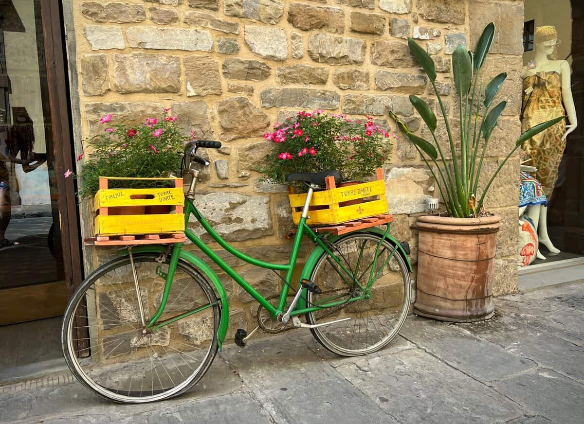 11 Zeitlose Ideen für die Gartengestaltung, die Ihrem Außenbereich Charme und Fantasie verleihen