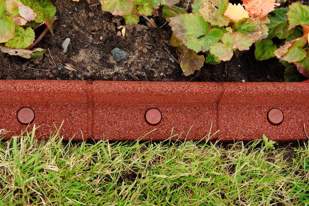 Aus zerbrochenen Terrakottatöpfen charmante Deko machen